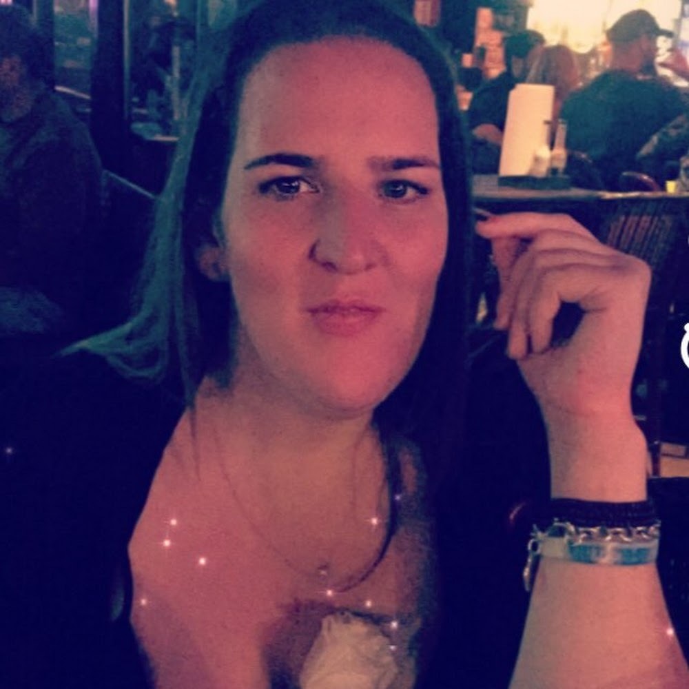 Meet your Posher, Aviva